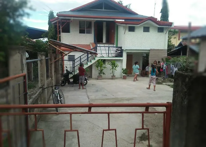 Elma's Lodging House Moalboal