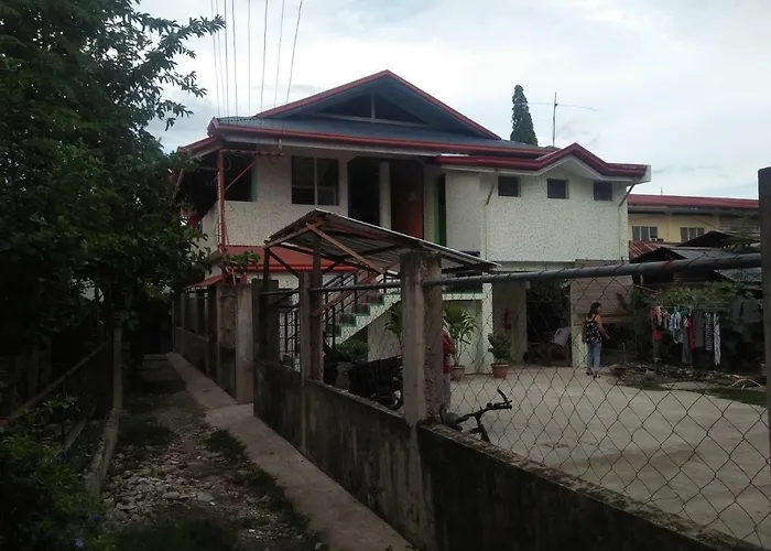 Elma's Lodging House Moalboal