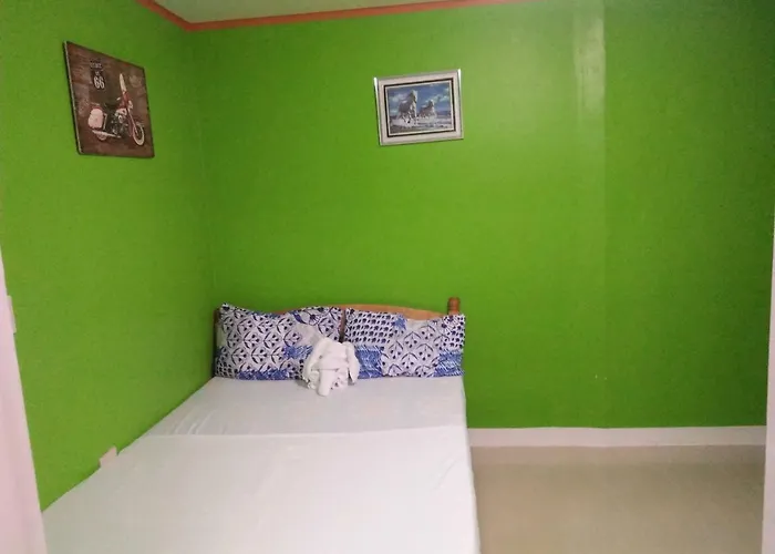 Elma's Lodging House Moalboal