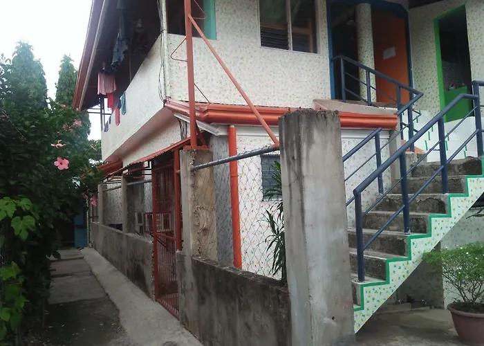 Elma's Lodging House Moalboal